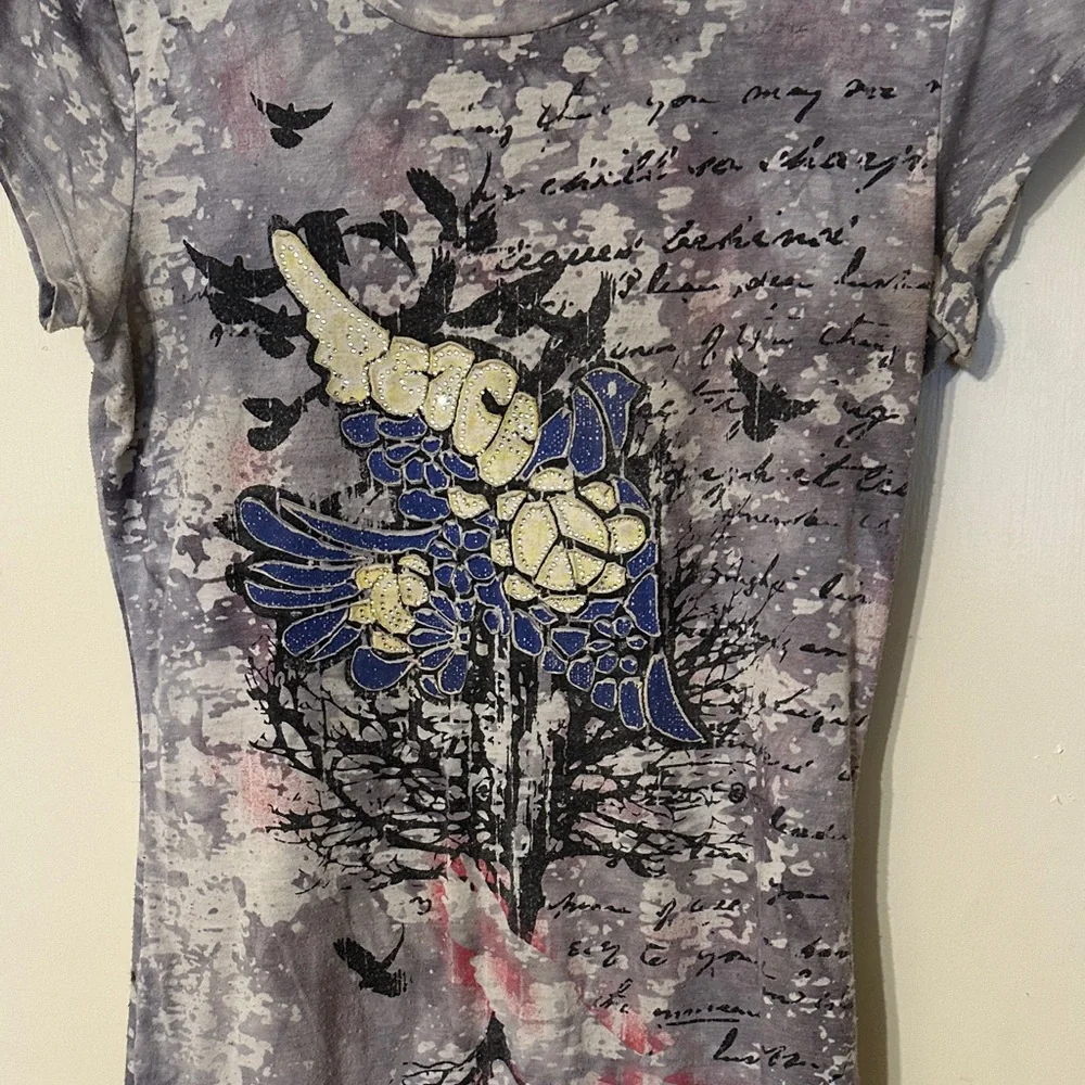 Maurices Blue and Gray Graphic Tee - Picture 3 of 3
